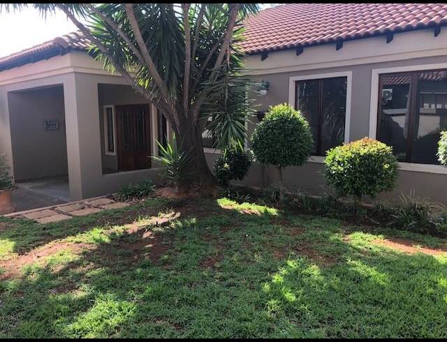 3 BEDROOM PROPERTY TO RENT IN MORELETAPARK
